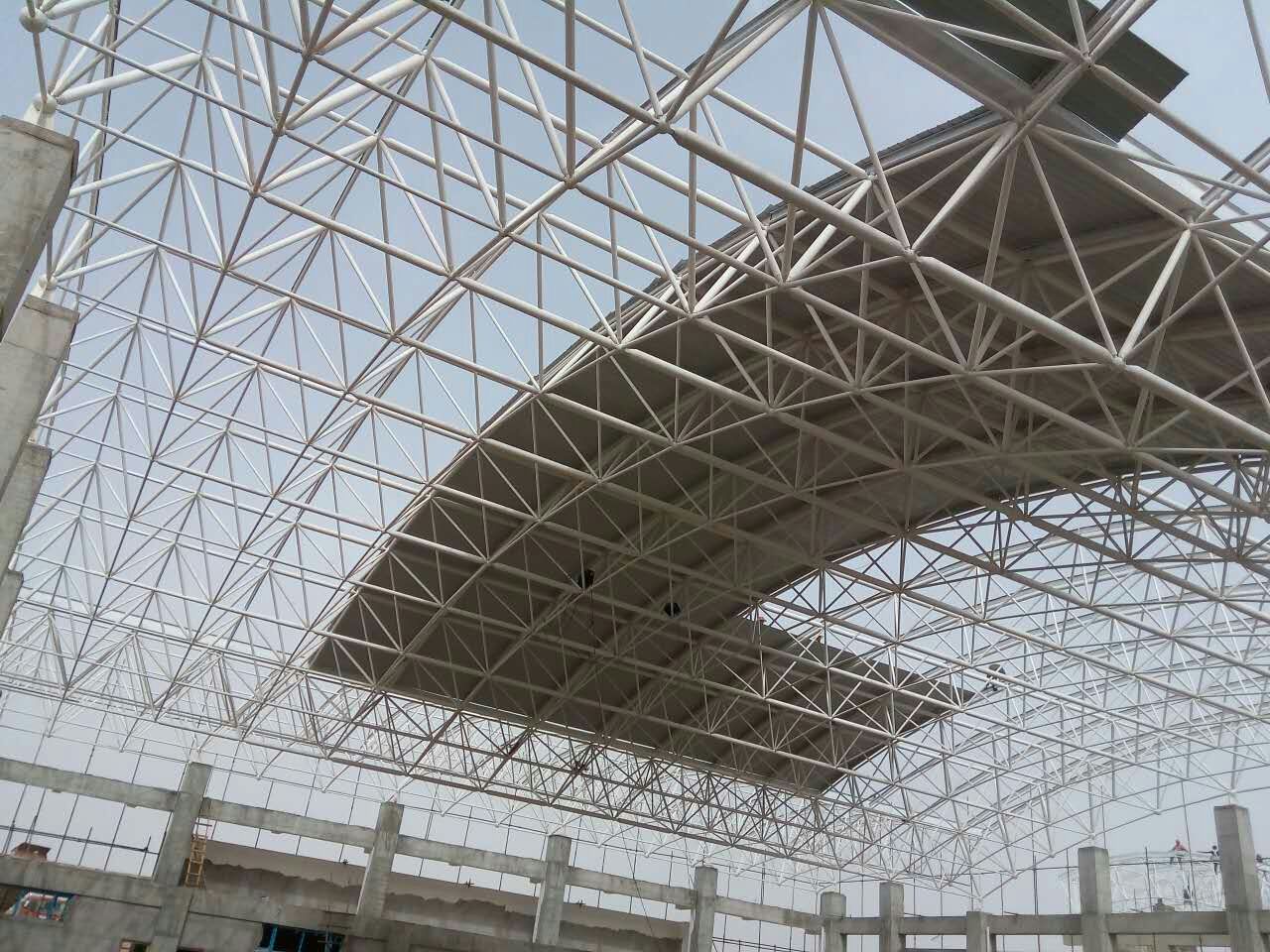 奎屯青岛一汽网架